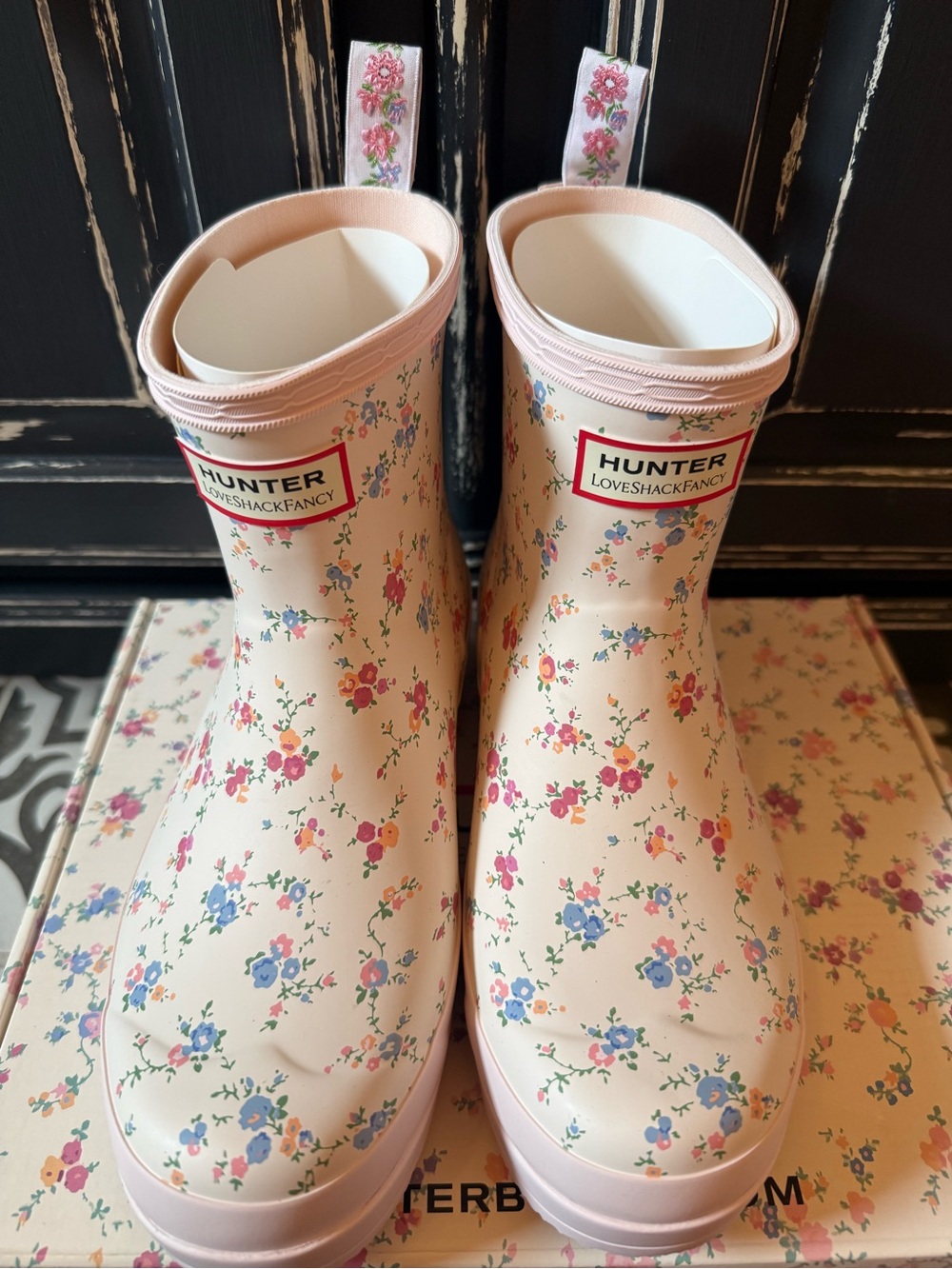 NWT and Box Hunter X LoveShackFancy Play Short Rain Boots/ Sunrise Patchwork - Picture 6 of 14